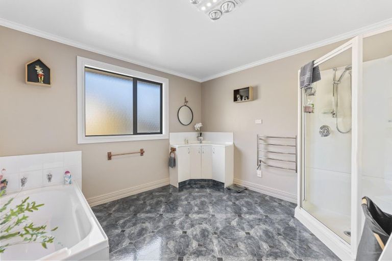 Photo of property in 195 Purakaunui Road, Mihiwaka, Port Chalmers, 9081