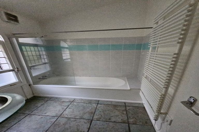 Photo of property in 20 Lindum Terrace, Roseneath, Wellington, 6011