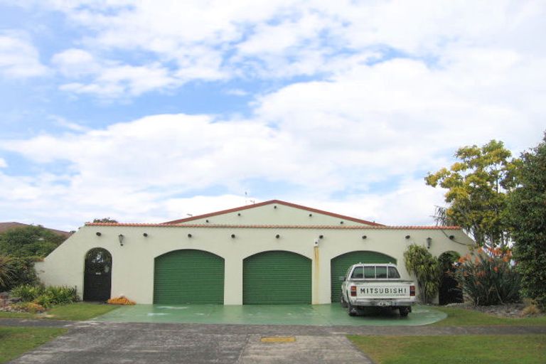 Photo of property in 15 Coppelia Avenue, Omokoroa, 3114