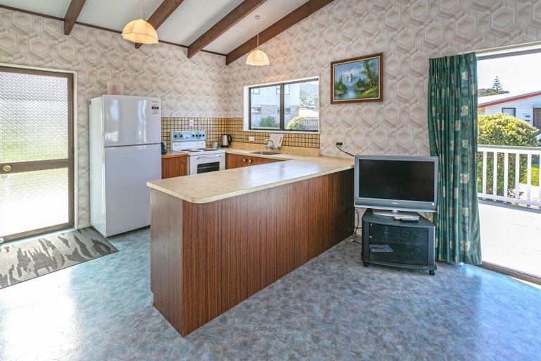 Photo of property in 226 Onemana Drive, Onemana, Whangamata, 3691