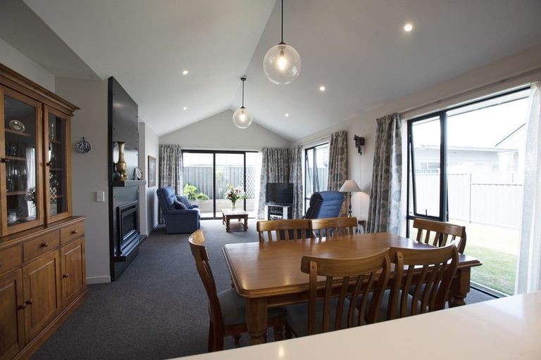 Photo of property in 216 Park Street, Winton, 9720