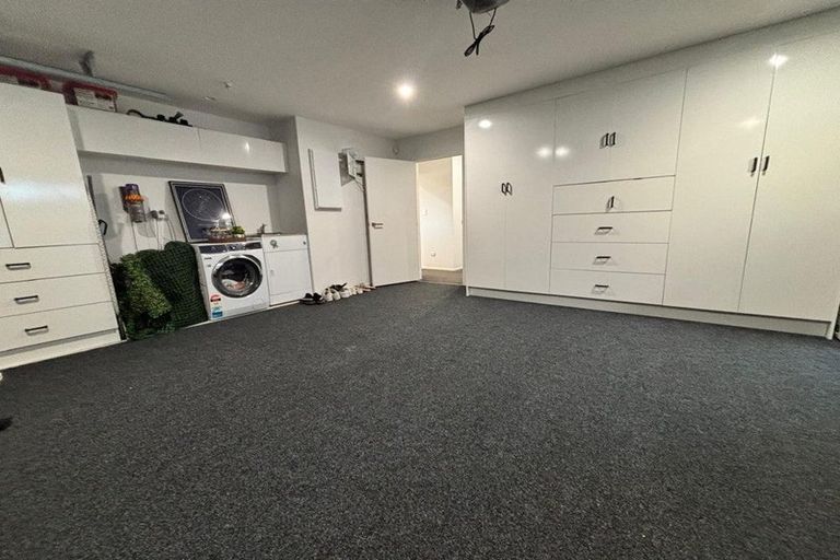 Photo of property in 5 Poutawa Lane, Clarks Beach, 2122
