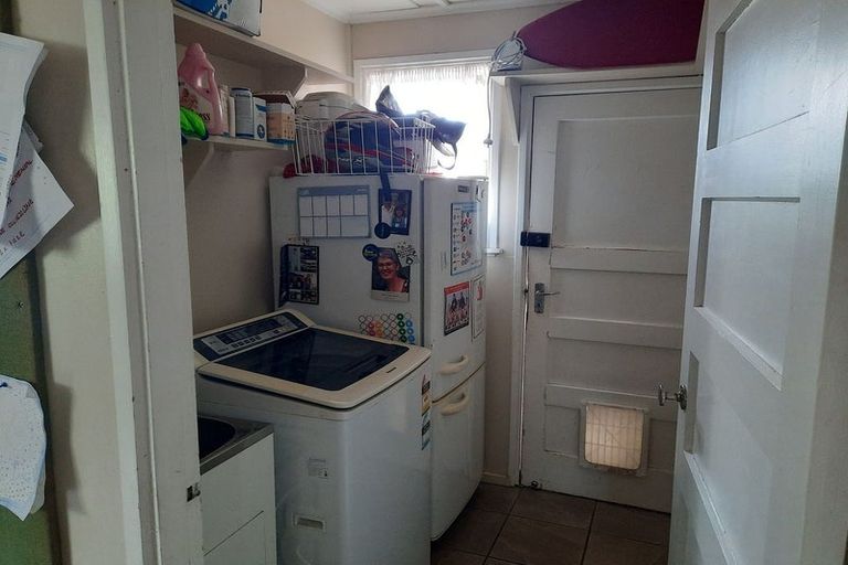 Photo of property in 82 Pine Avenue, Ebdentown, Upper Hutt, 5018