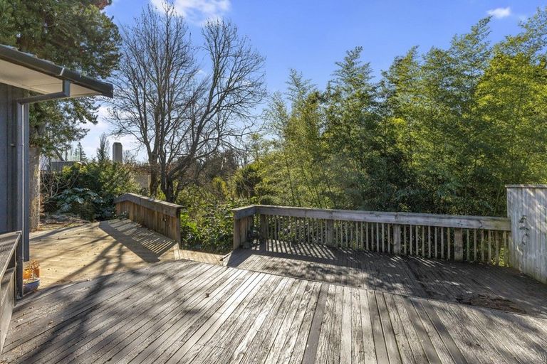 Photo of property in 10 Lynwood Place, Chedworth, Hamilton, 3210