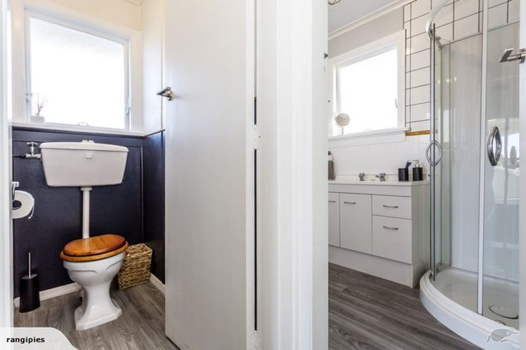 Photo of property in 1 Glendevon Place, Vauxhall, Dunedin, 9013