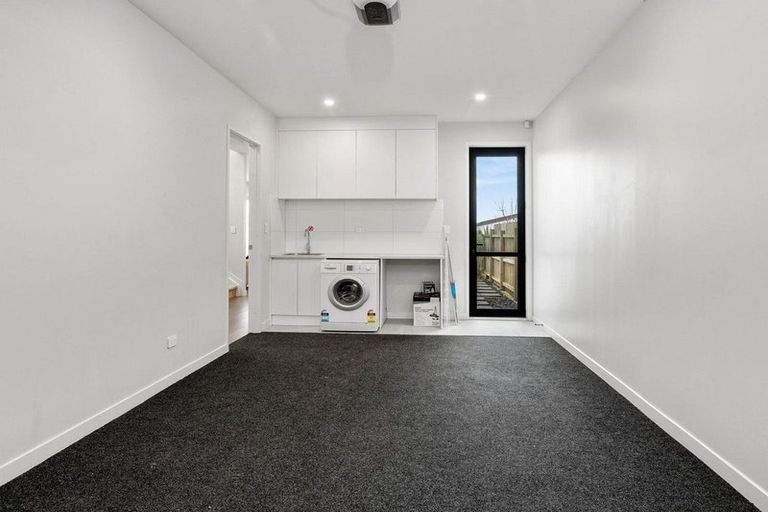 Photo of property in 10 Kea Road, Silverdale, 0932