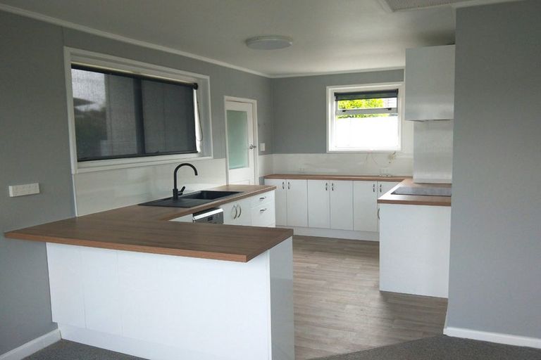 Photo of property in 2/1 Charles Street, Westshore, Napier, 4110