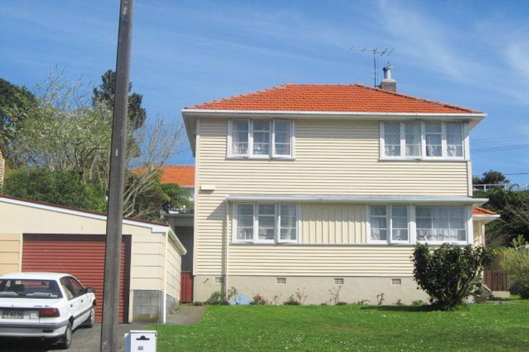 Photo of property in 22 Glenpark Avenue, Frankleigh Park, New Plymouth, 4310