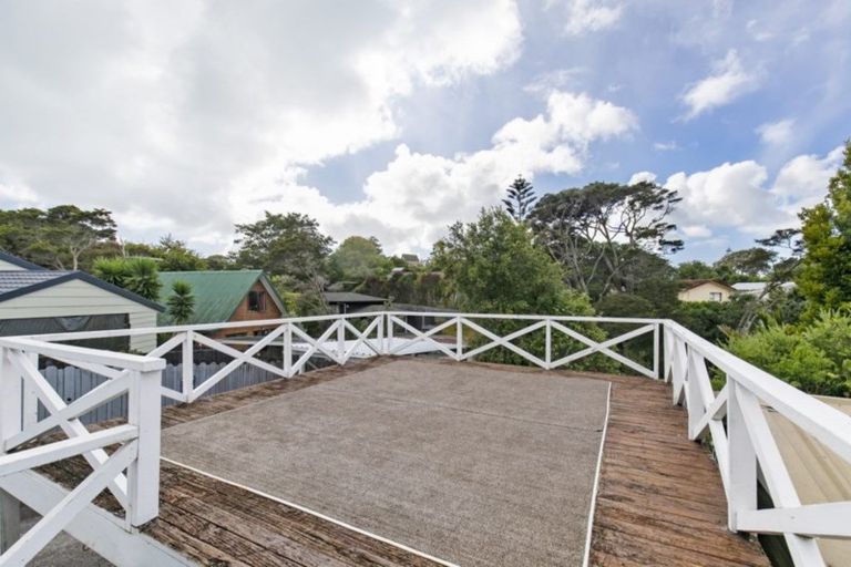 Photo of property in 23 Shadon Place, Stanmore Bay, Whangaparaoa, 0932