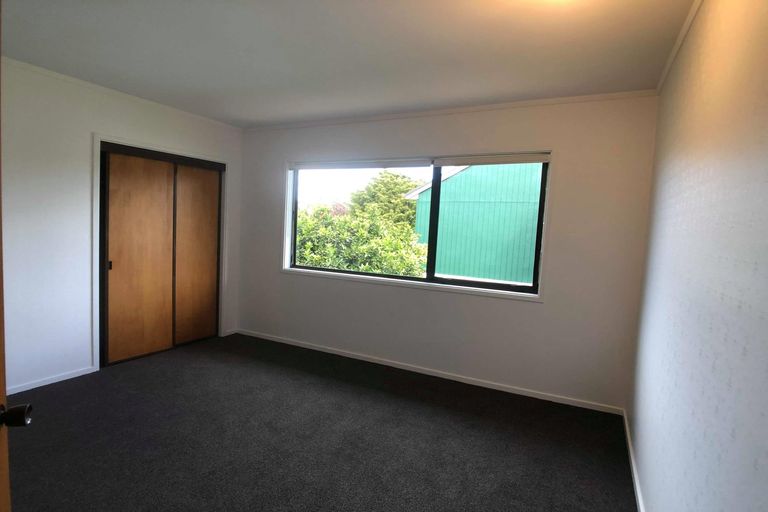 Photo of property in 71 Esplanade, Kaiti, Gisborne, 4010