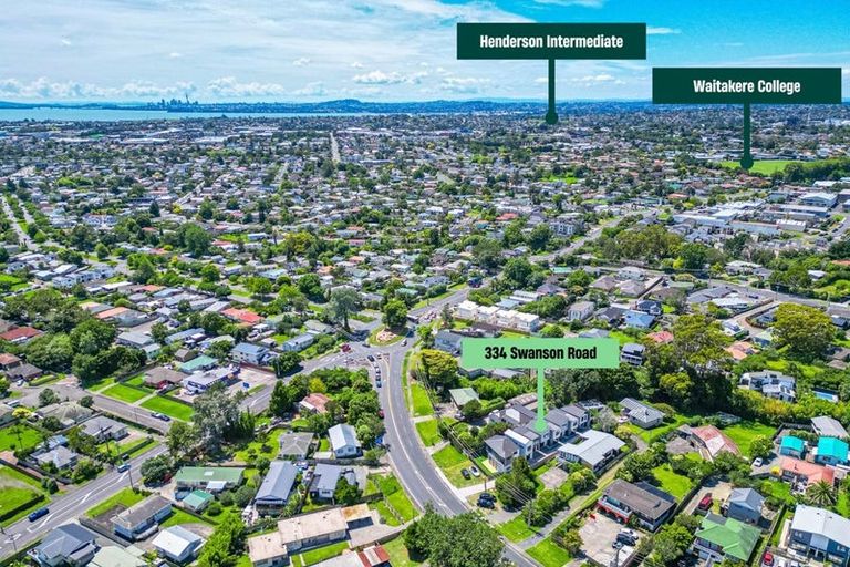 Photo of property in 334d Swanson Road, Ranui, Auckland, 0612