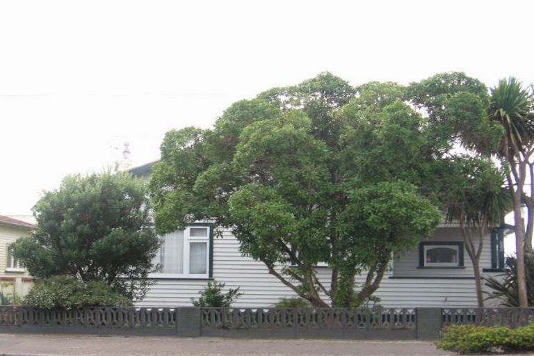 Photo of property in 381 Jackson Street, Petone, Lower Hutt, 5012