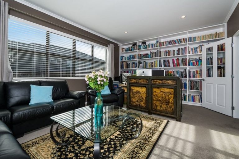 Photo of property in 88 Mackay Drive, Greenhithe, Auckland, 0632