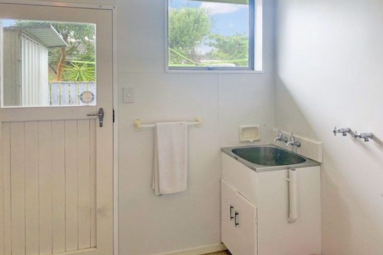 Photo of property in 13c Wanganui Road, Marton, 4710