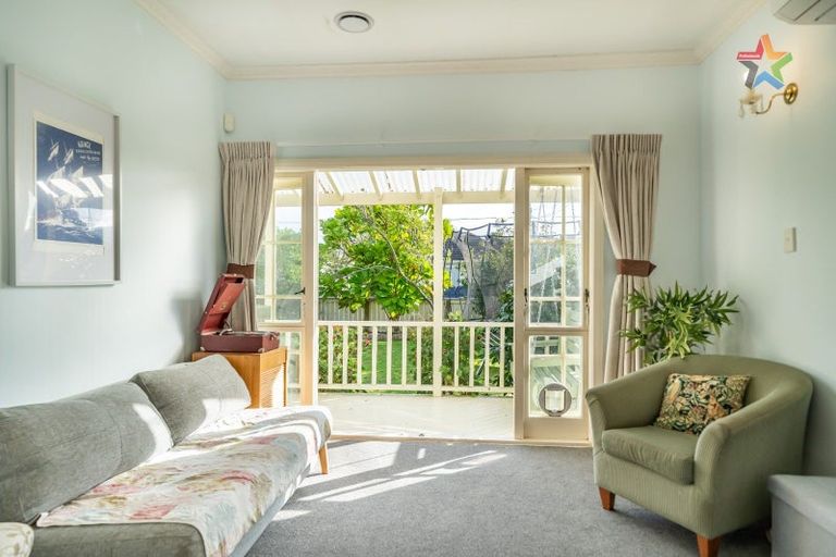 Photo of property in 12 Purser Grove, Fairfield, Lower Hutt, 5011