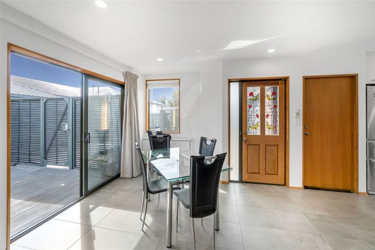 Photo of property in 2/113 Harewood Road, Papanui, Christchurch, 8053