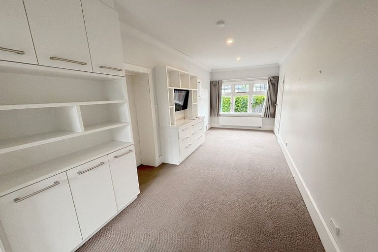 Photo of property in 82 Glandovey Road, Fendalton, Christchurch, 8052