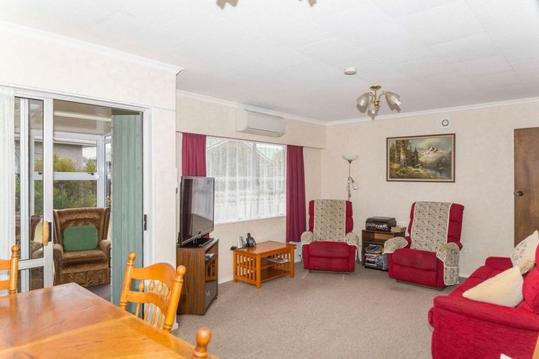 Photo of property in 11a Mccallum Street, Dannevirke, 4930