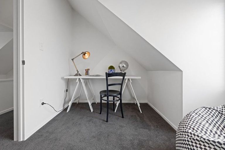 Photo of property in 137c Memorial Avenue, Burnside, Christchurch, 8053