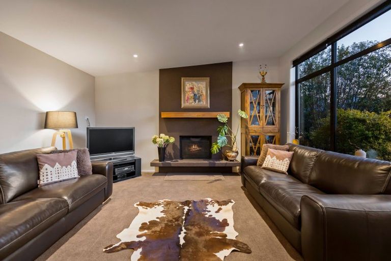 Photo of property in 4 Oregon Drive, Kelvin Heights, Queenstown, 9300