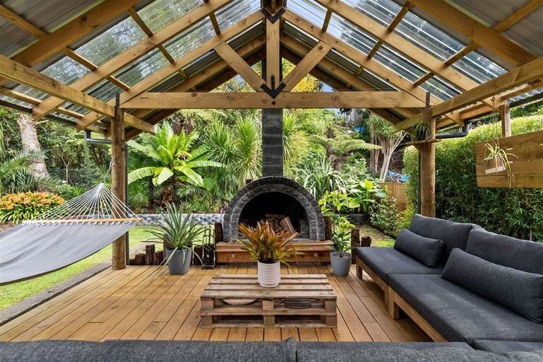 Photo of property in 33 Shetland Street, Glen Eden, Auckland, 0602