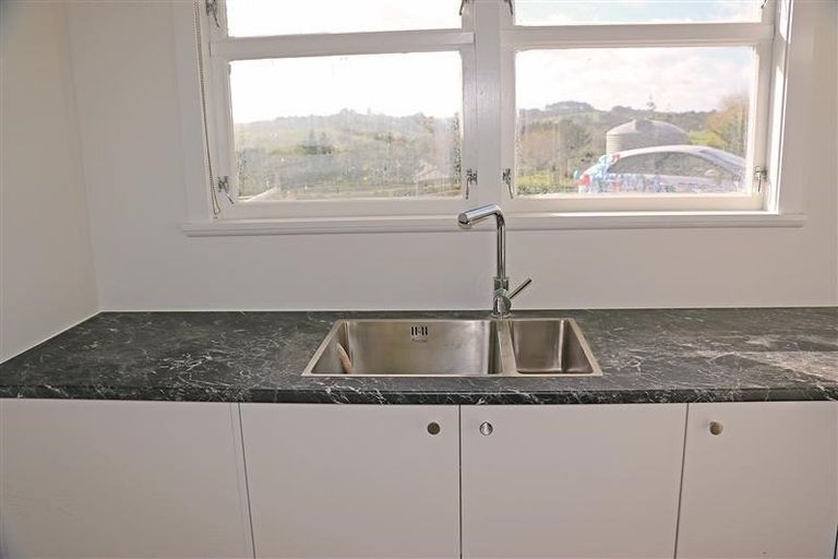 Photo of property in 14 Pavel Place, Kaiwaka, 0573