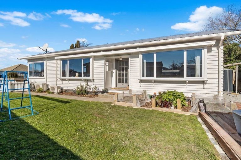 Photo of property in 9 Piko Crescent, Riccarton, Christchurch, 8041