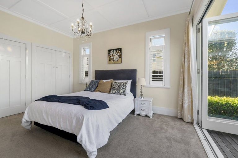 Photo of property in 7 Bruce Street, Northcote Point, Auckland, 0627