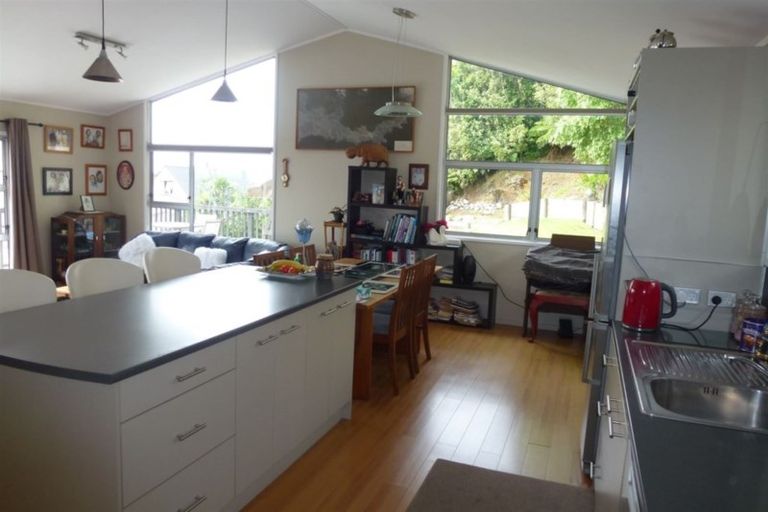 Photo of property in 11 Hewlett Road, Karoro, Greymouth, 7805