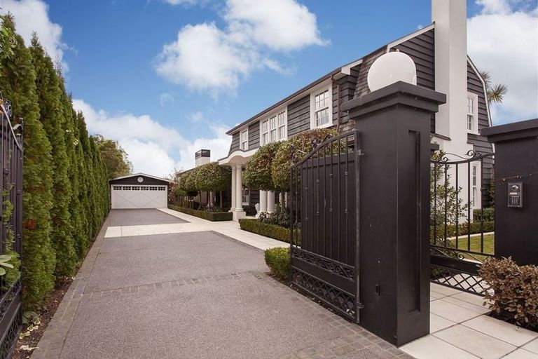 Photo of property in 370 Papanui Road, Strowan, Christchurch, 8052