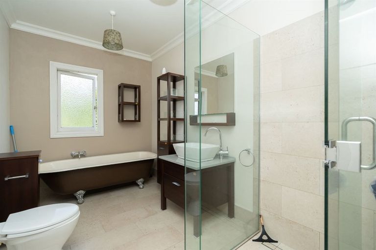 Photo of property in 12 Huia Avenue, Forest Lake, Hamilton, 3200