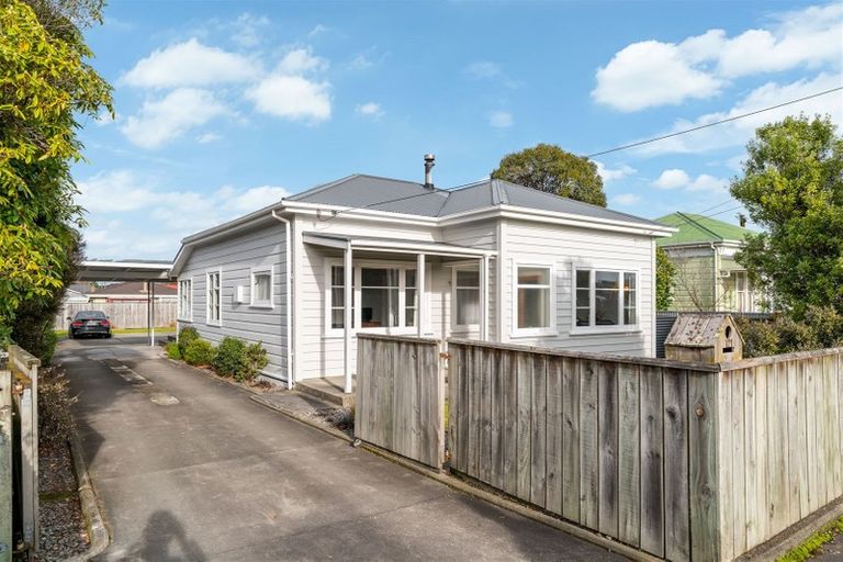 Photo of property in 121 Dixon Street, Masterton, 5810