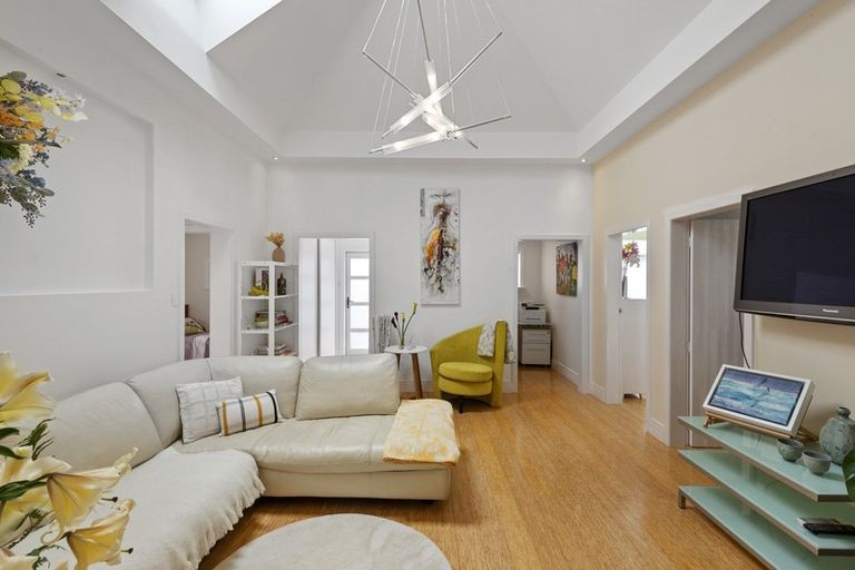 Photo of property in 1/167 Springfield Road, St Albans, Christchurch, 8014