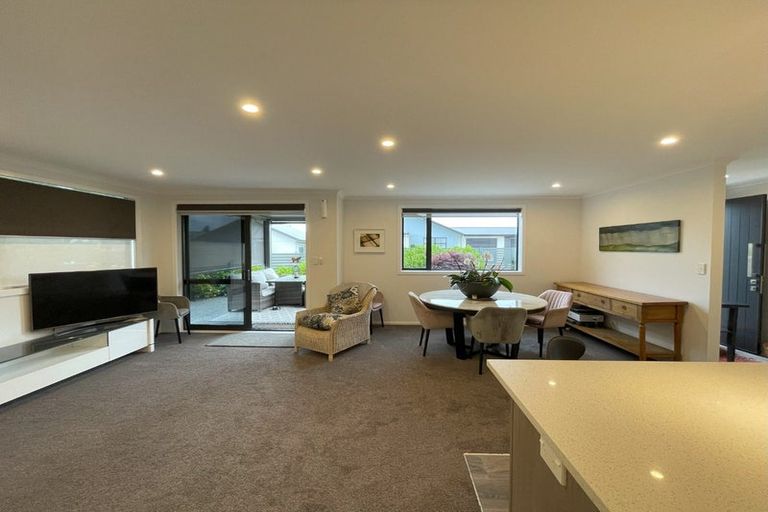 Photo of property in 7 Magdalinos Way, Havelock North, 4130