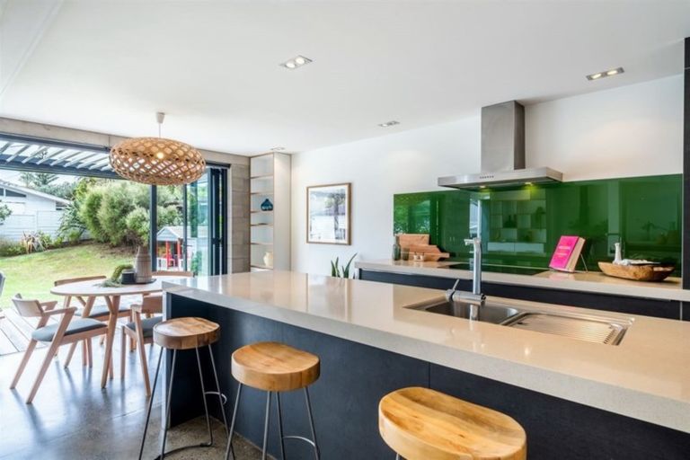 Photo of property in 13a Regent Street, Devonport, Auckland, 0624