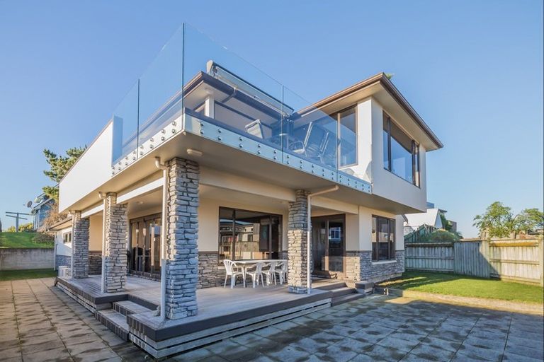 Photo of property in 15a Robbie Street, Foxton Beach, Foxton, 4815