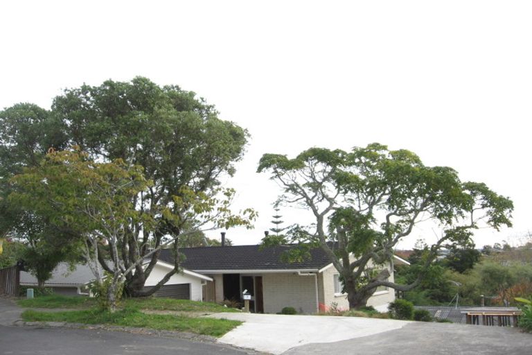 Photo of property in 7 Nickleby Place, Mellons Bay, Auckland, 2014