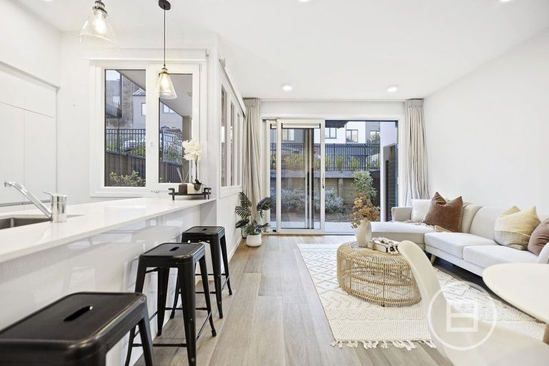 Photo of property in 1/26 Bullendale Drive, Arthurs Point, Queenstown, 9371