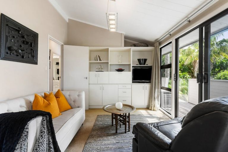 Photo of property in 5 Amante Crescent, Mairangi Bay, Auckland, 0630