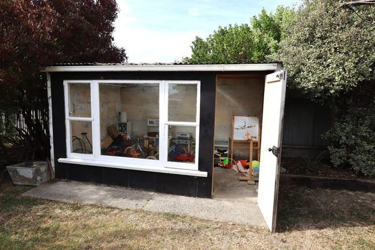 Photo of property in 61 Tamar Street, South Hill, Oamaru, 9400