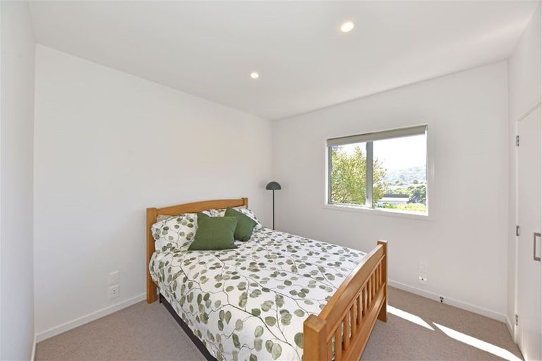 Photo of property in 2 Challenger Lane, Redcliffs, Christchurch, 8081