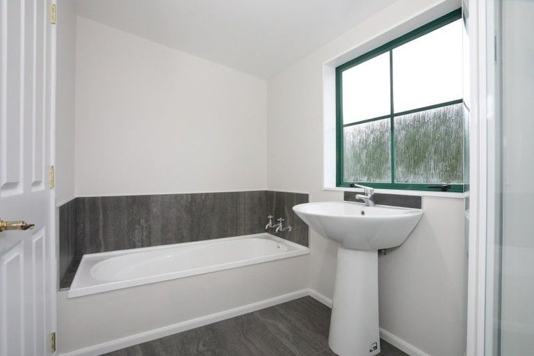 Photo of property in 8 Brandon Hall Road, Bulls, 4894