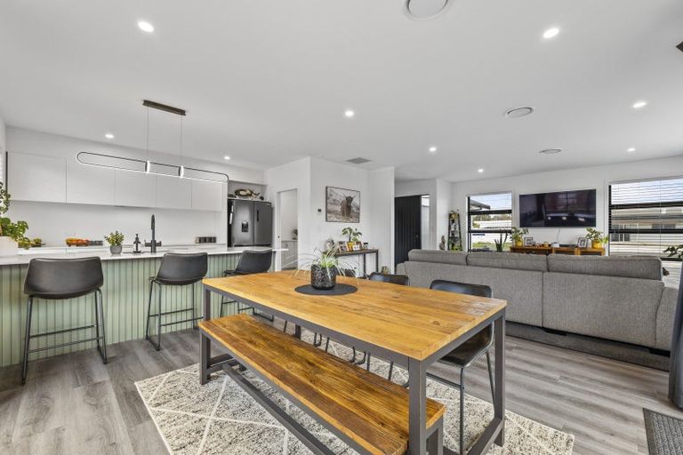 Photo of property in 66 Warwick Road, Stratford, 4332