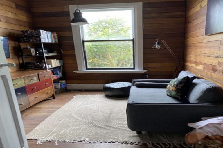 Photo of property in 11 Glentworth Street, Eltham, 4322