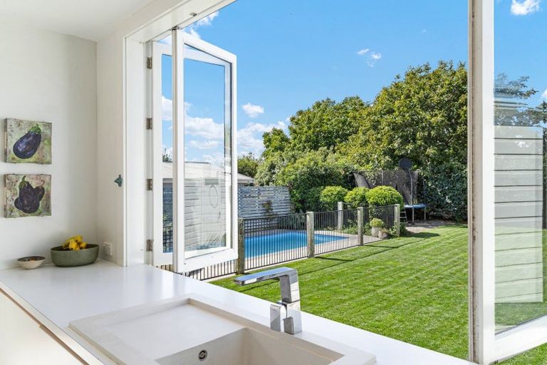 Photo of property in 13 Venice Street, Martinborough, 5711