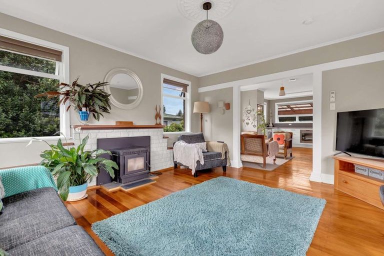 Photo of property in 28 Shirley Street, Mangakakahi, Rotorua, 3015