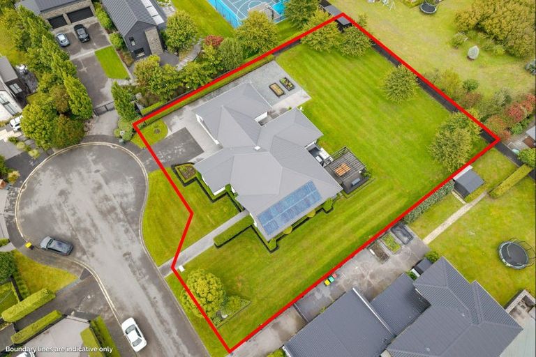 Photo of property in 12 Quarters Place, Halswell, Christchurch, 8025