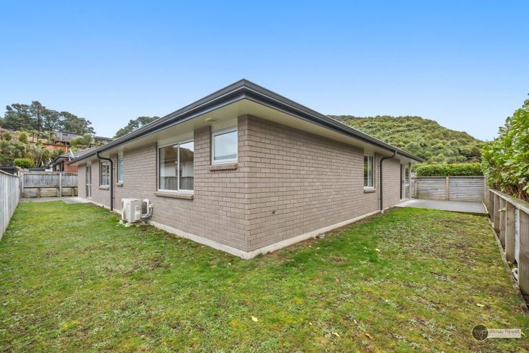 Photo of property in 73 Riverstone Drive, Riverstone Terraces, Upper Hutt, 5018