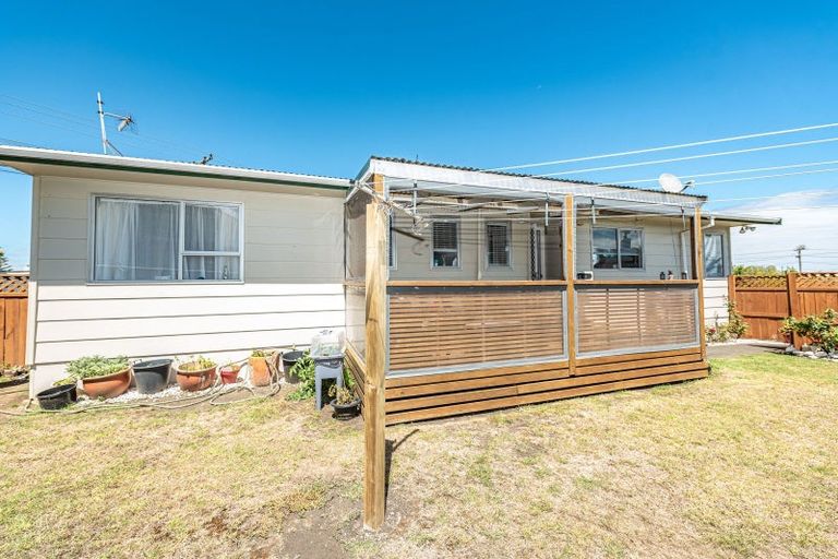 Photo of property in 1a Mosston Road, Castlecliff, Whanganui, 4501