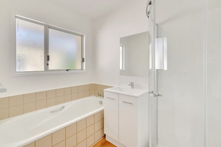 Photo of property in 3 Galilee Avenue, Red Hill, Papakura, 2110